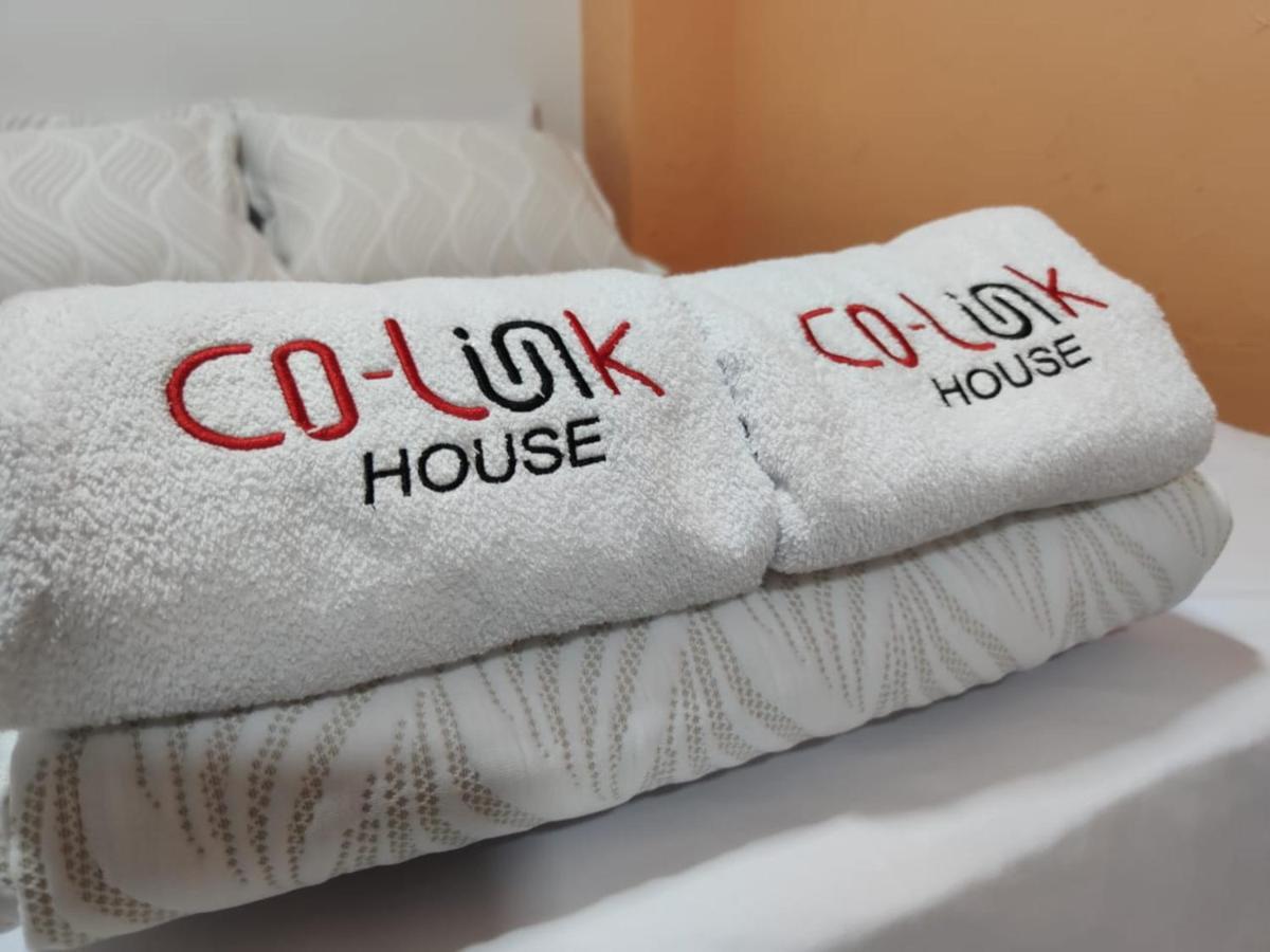 Colinkhouse Hotel 메딜린 외부 사진