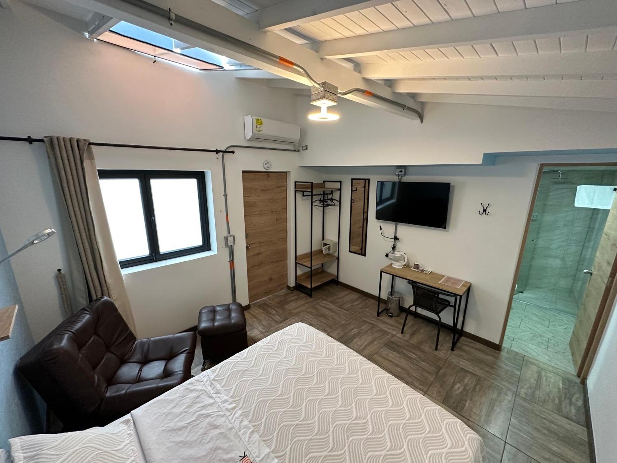 Colinkhouse Hotel 메딜린 외부 사진