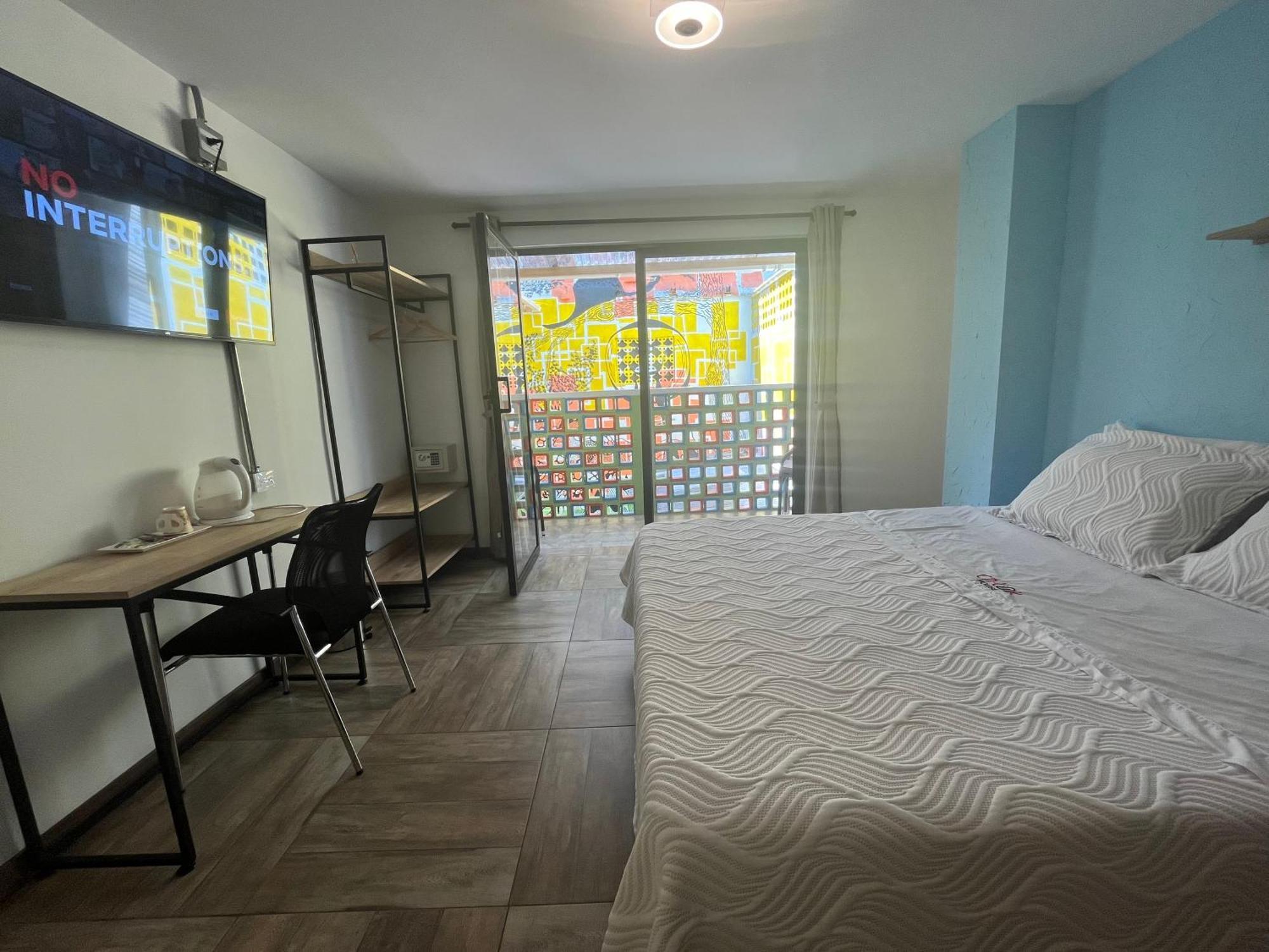 Colinkhouse Hotel 메딜린 외부 사진