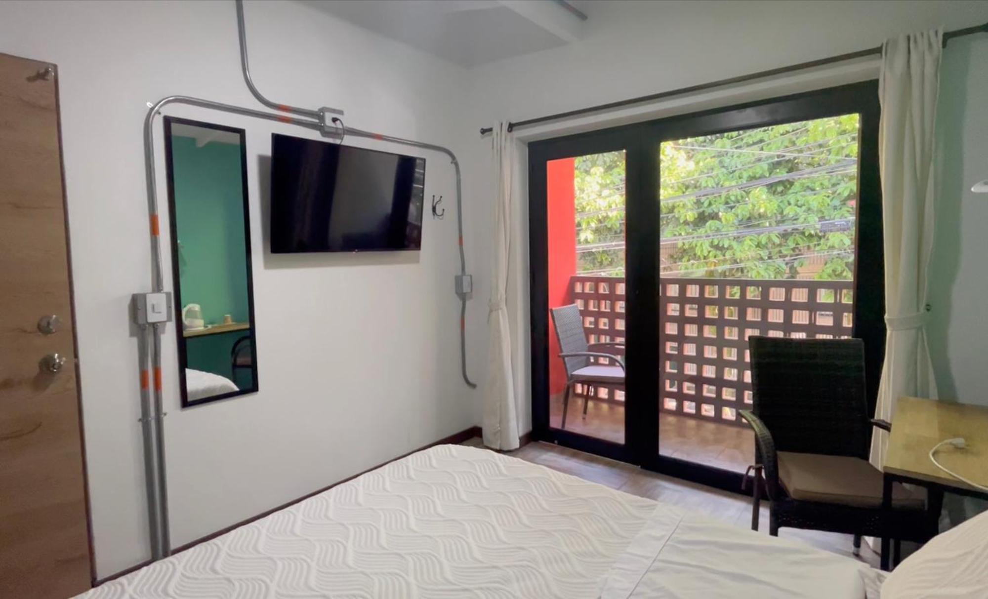 Colinkhouse Hotel 메딜린 외부 사진